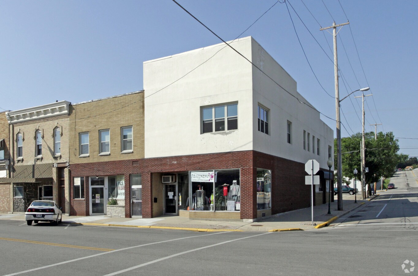 103107 E 2nd St, Kaukauna, WI 54130