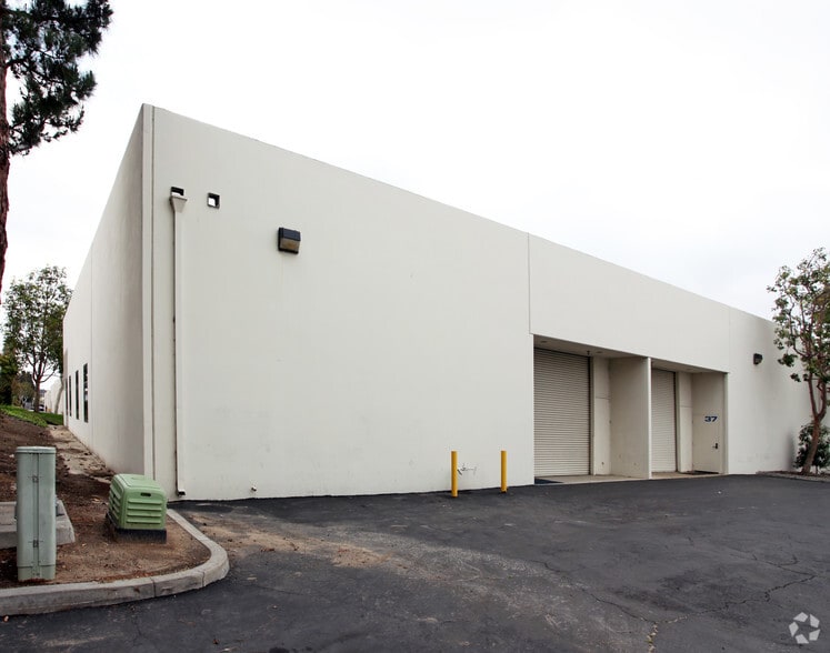 39 Musick, Irvine, CA for lease - Building Photo - Image 2 of 2