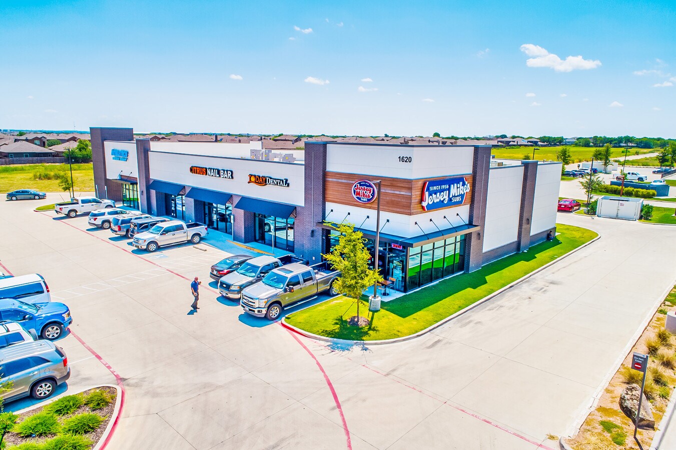 1624 Basswood Blvd, Saginaw, TX 76131