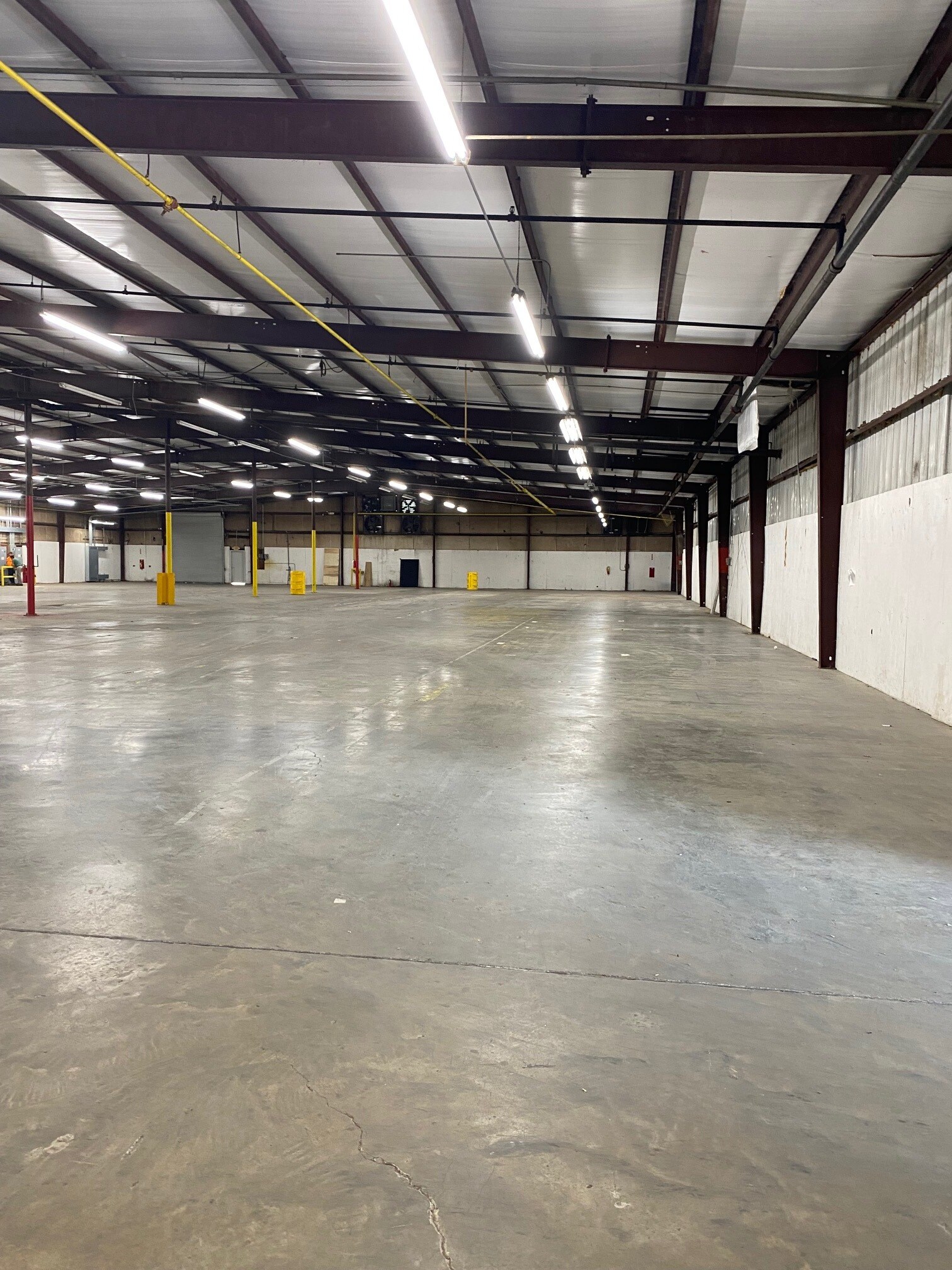 194 S Industrial Blvd, Calhoun, GA for sale Building Photo- Image 1 of 1