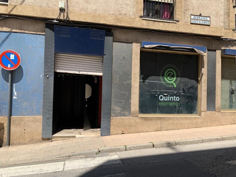 Retail in Espronceda for sale - Building Photo - Image 1 of 9