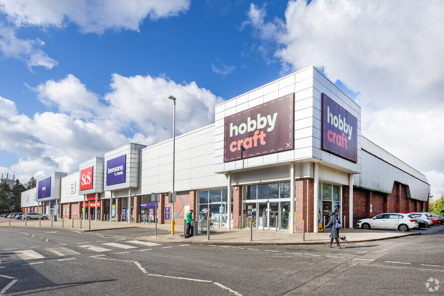 Chalford Way, Solihull for lease - Building Photo - Image 1 of 2