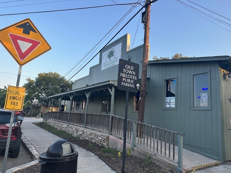 14405 Old Bandera, Helotes, TX for lease - Building Photo - Image 3 of 13