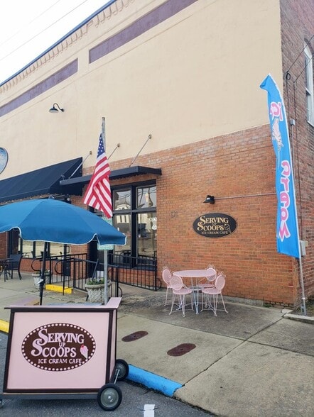 119 W Pine St, Pine Level, NC for sale - Building Photo - Image 2 of 6