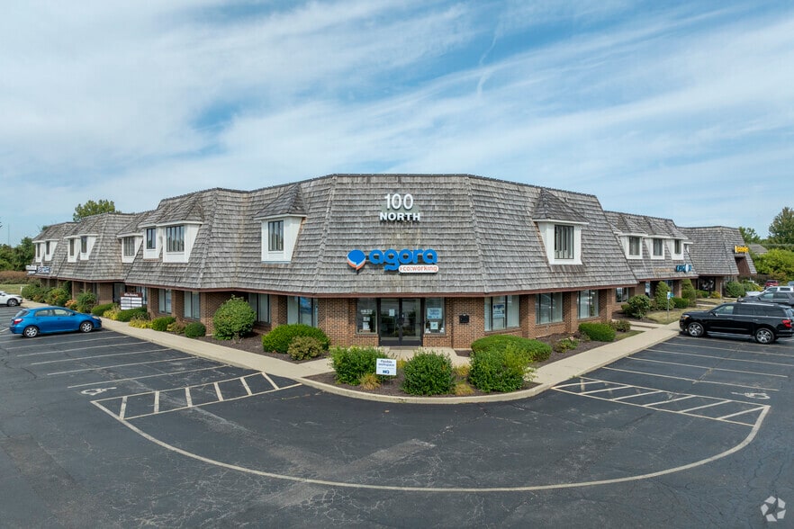 100 N Atkinson Rd, Grayslake, IL for lease - Primary Photo - Image 1 of 5