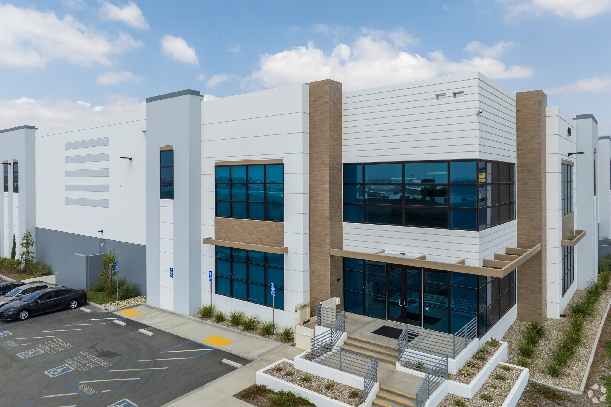 2904 North Locust Ave, Rialto, CA for sale Primary Photo- Image 1 of 1