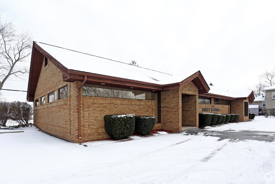 14290 Northline Rd, Southgate, MI 48195