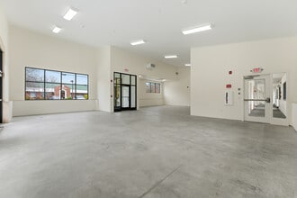 5 Fulton Ave, Northampton, MA for lease Interior Photo- Image 2 of 5