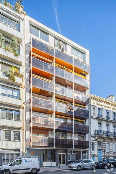 62 Rue Ampère, Paris for sale - Building Photo - Image 2 of 4