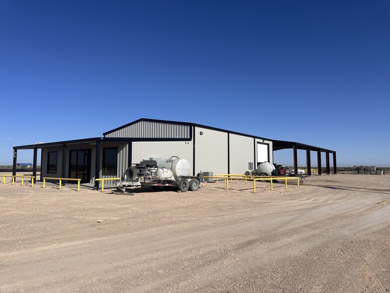 482 County Road 132, Pecos, TX for lease - Building Photo - Image 3 of 14