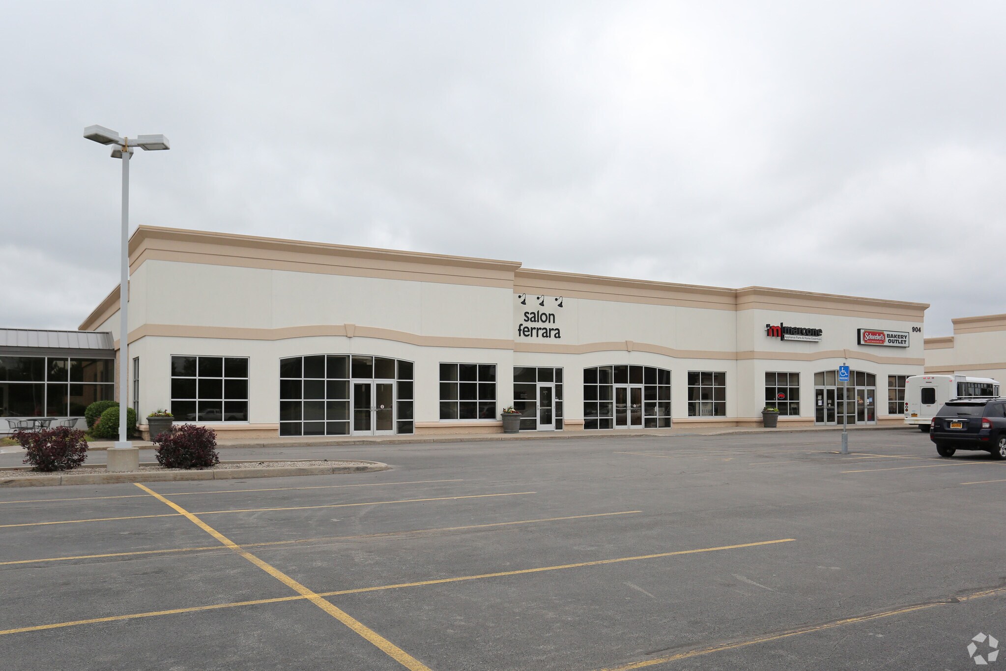 904 Elmgrove Rd, Rochester, NY for sale Primary Photo- Image 1 of 1