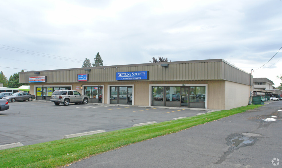 220-226 E Francis Ave, Spokane, WA for lease - Primary Photo - Image 2 of 4