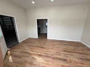 121 Goedecke Rd, Spring, TX for lease Building Photo- Image 1 of 6