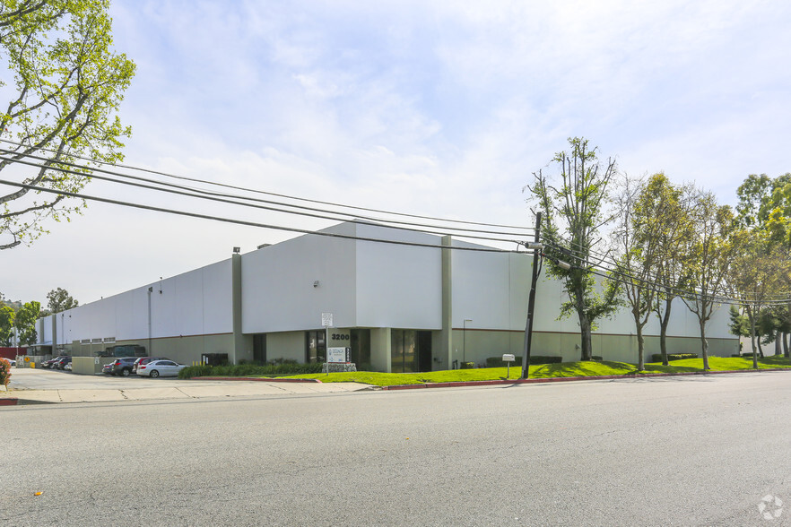 3200 Pomona Blvd, Pomona, CA for sale - Building Photo - Image 1 of 1