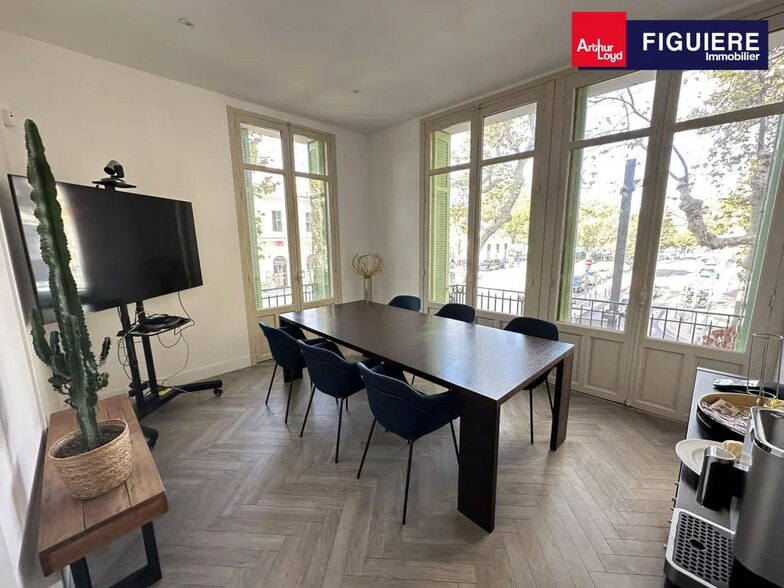 Office in Aix-en-Provence for lease - Interior Photo - Image 1 of 10