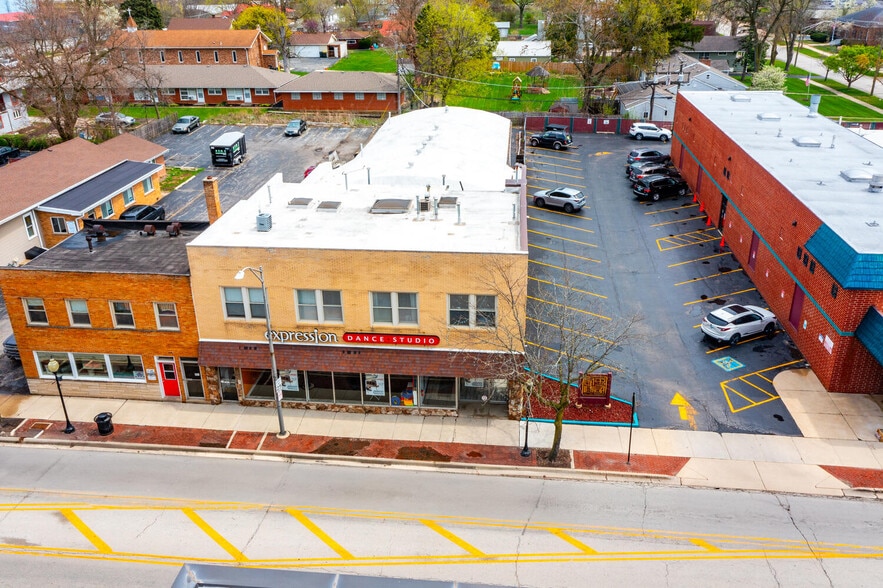 25 S Cass Ave, Westmont, IL for lease - Building Photo - Image 2 of 11