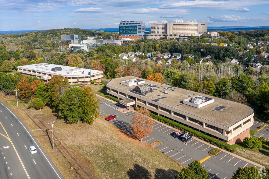 3 Farm Glen Blvd, Farmington, CT for lease - Aerial - Image 3 of 4