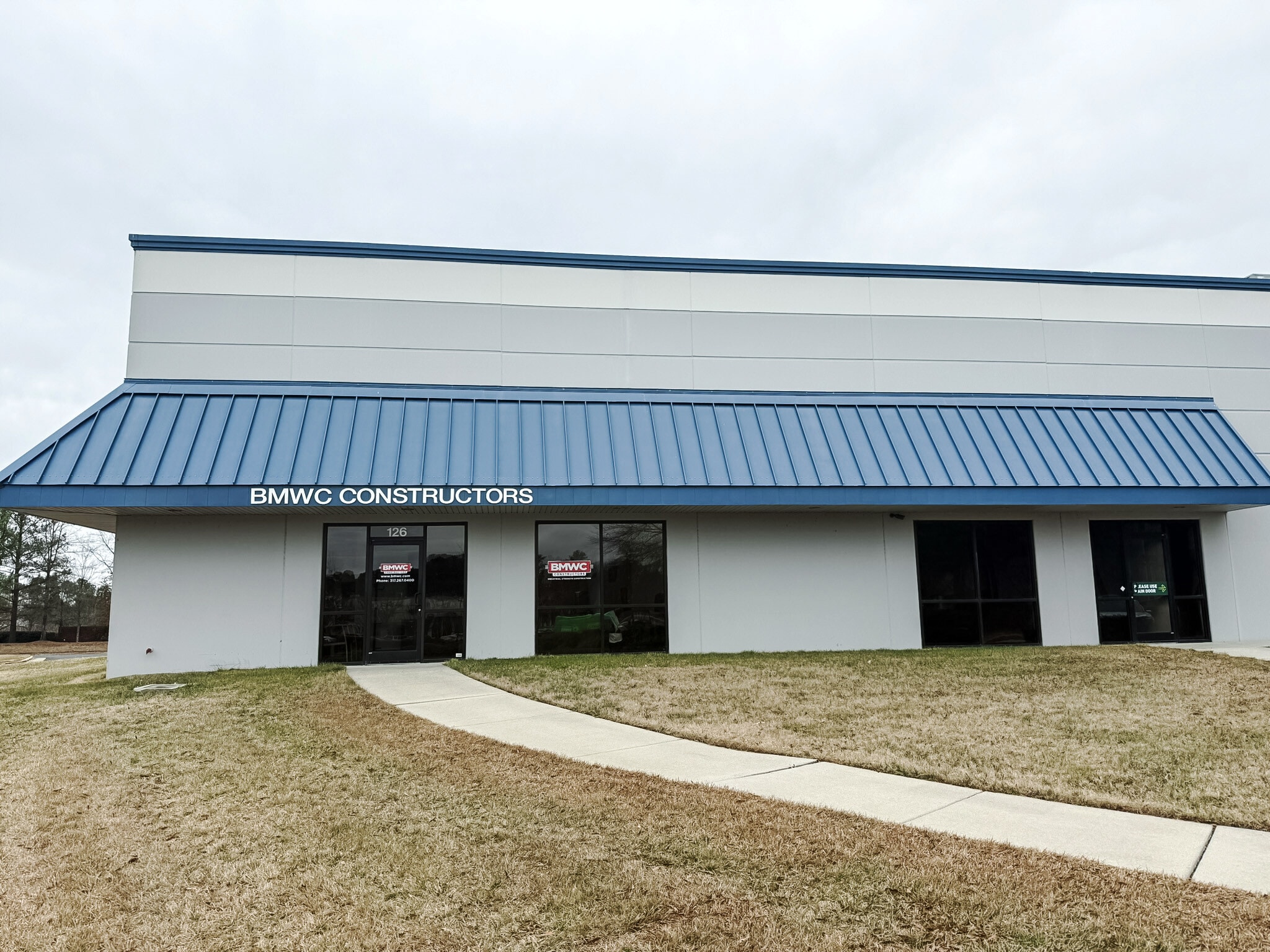 2933 S Miami Blvd, Durham, NC for lease Building Photo- Image 1 of 16