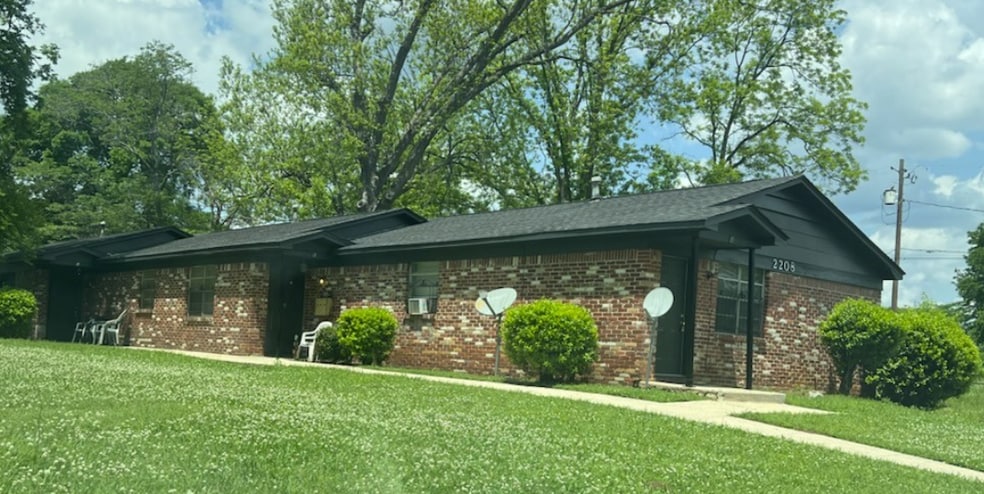 2208 Avenue G, Birmingham, AL for sale - Building Photo - Image 2 of 19