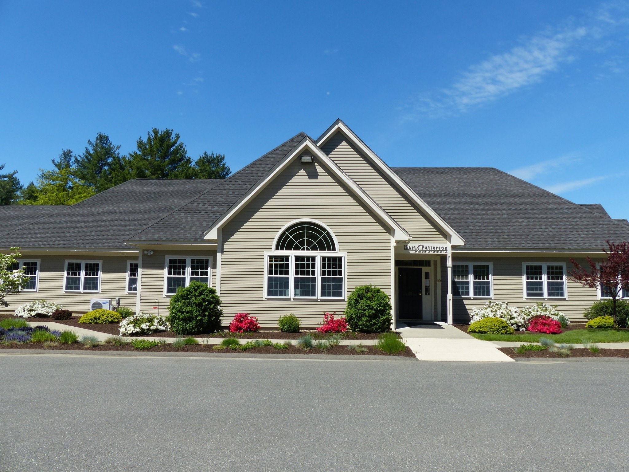 9 Research Dr, Amherst, MA for sale Primary Photo- Image 1 of 1