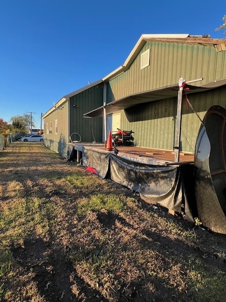 2-6 John St, Jamesburg, NJ for lease - Building Photo - Image 2 of 6