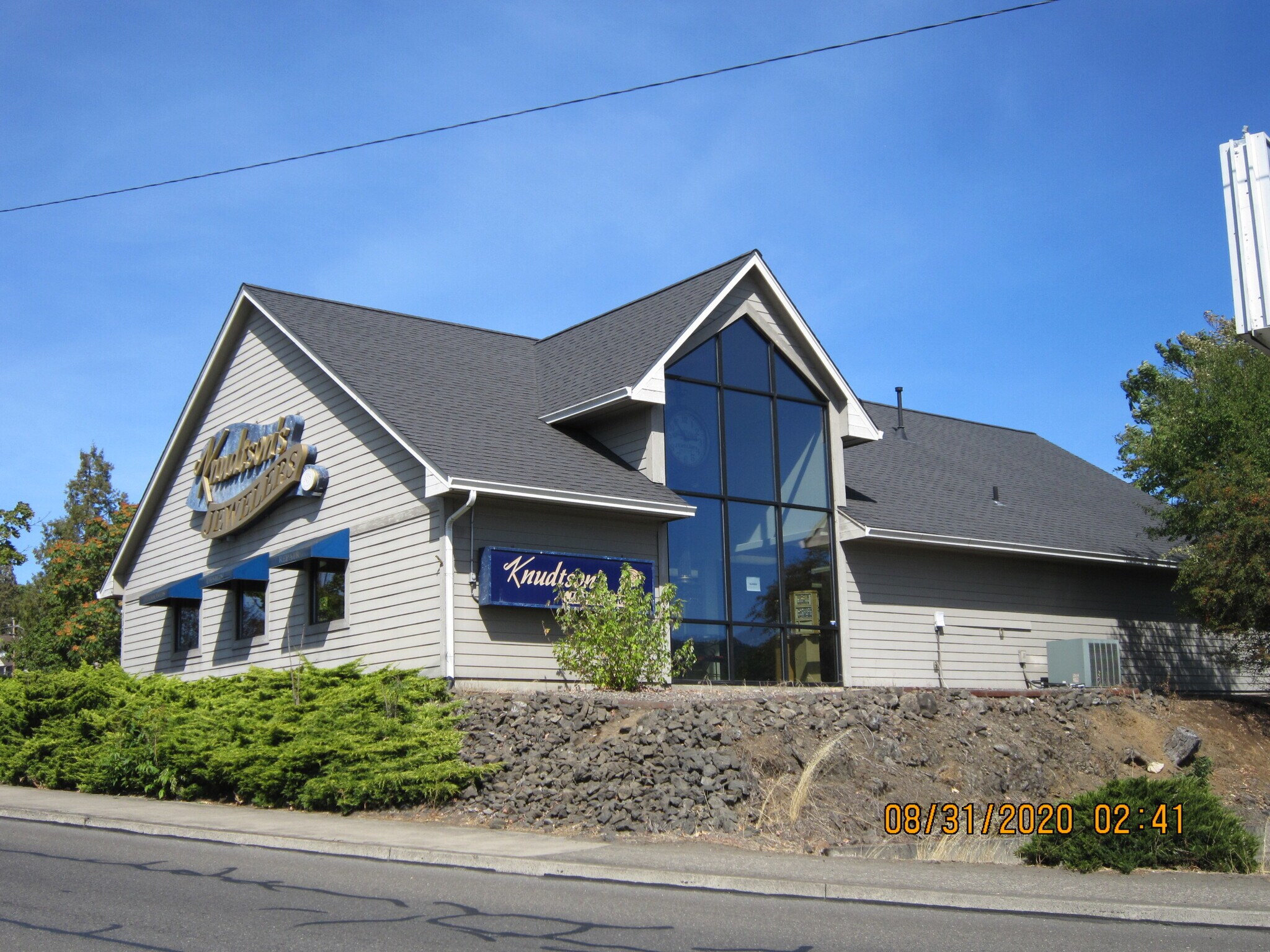 535 NE Stephens St, Roseburg, OR for sale Building Photo- Image 1 of 1