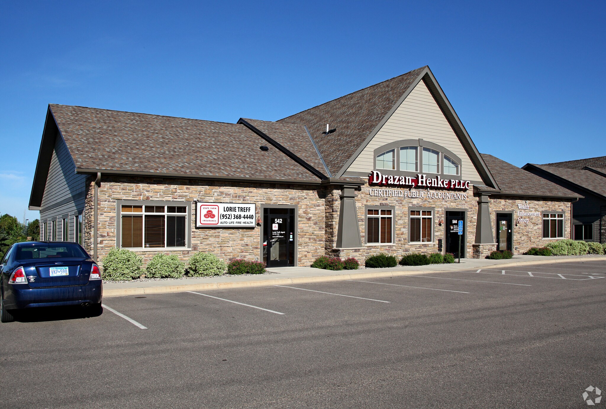 542-552 Bavaria Ln, Chaska, MN for sale Building Photo- Image 1 of 1