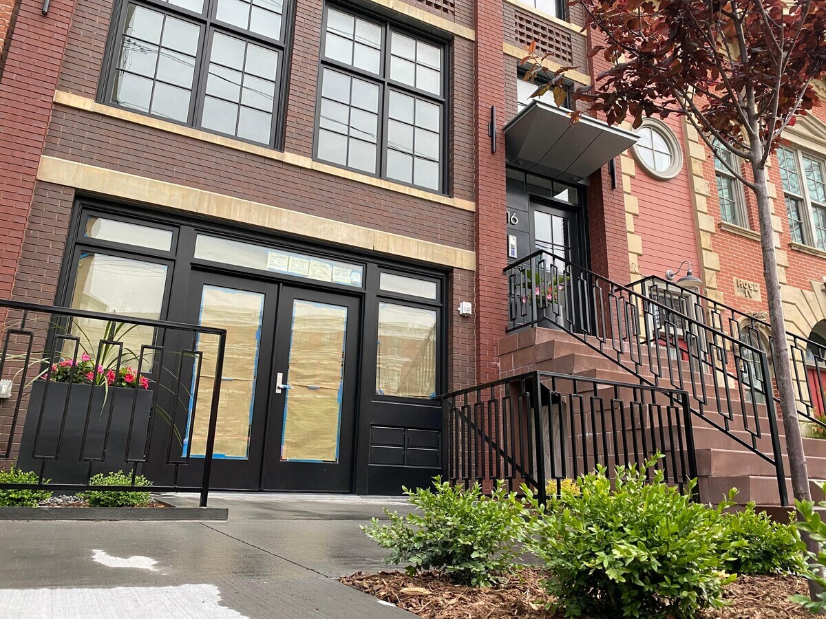 16 Bright St, Jersey City, NJ 07302