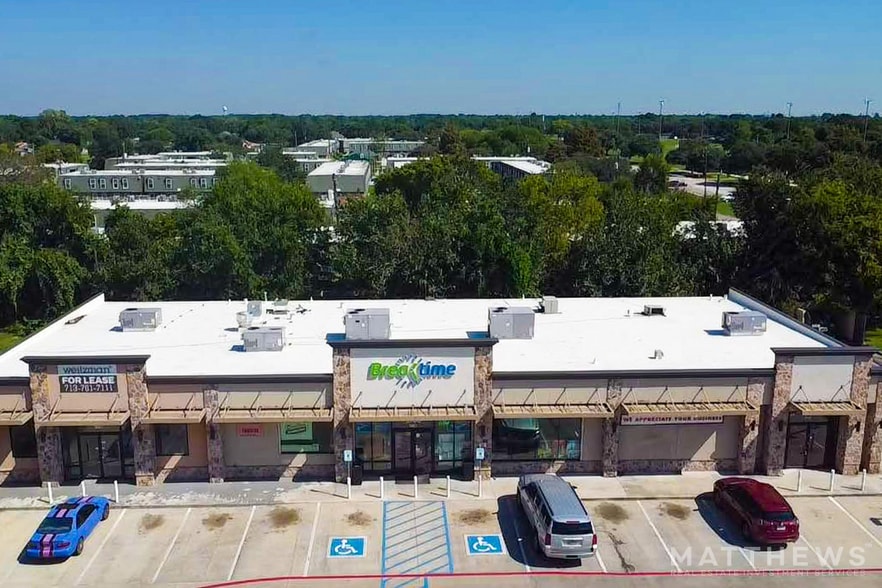 3700 W Baker Rd, Baytown, TX for lease - Building Photo - Image 2 of 5