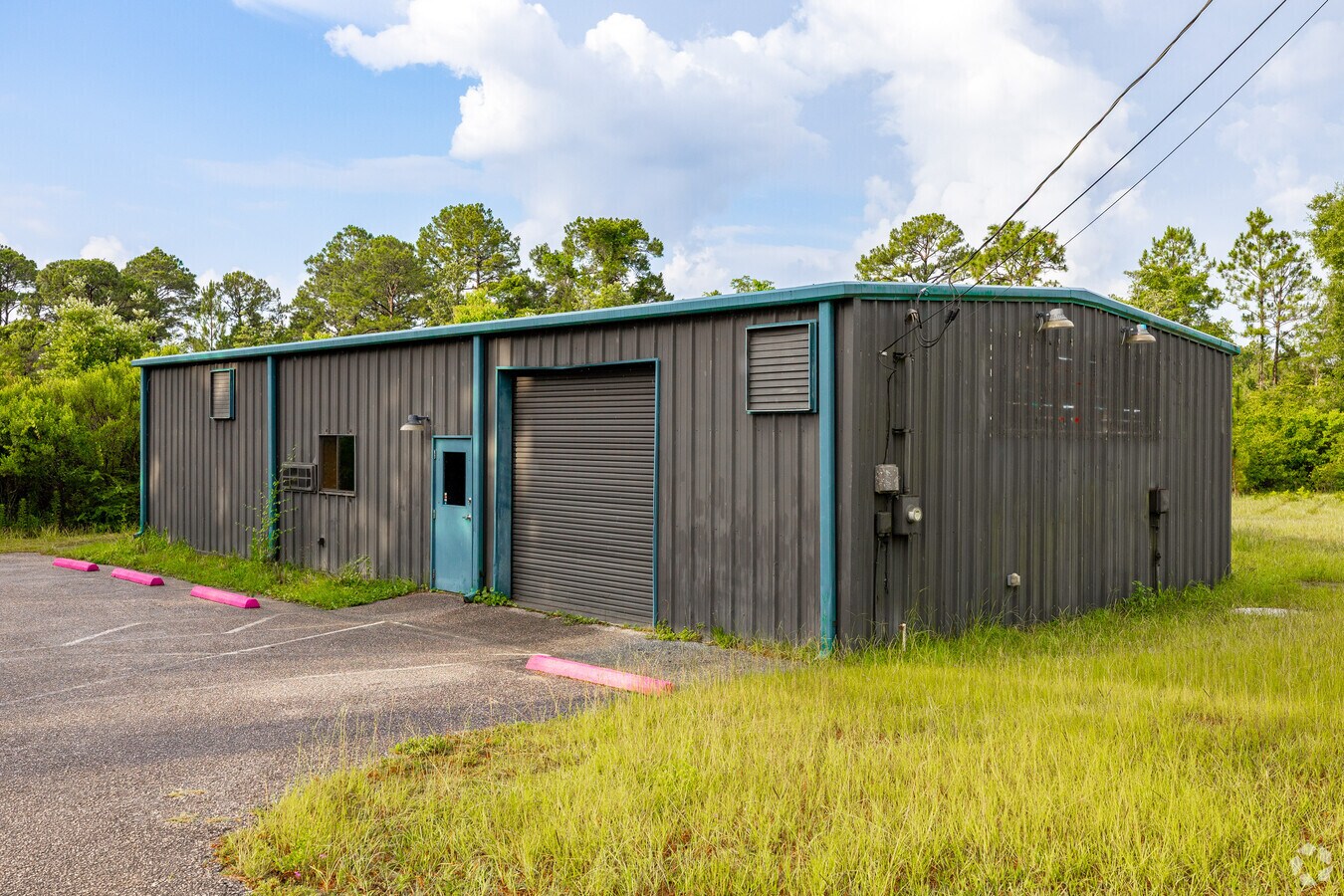 10241 Sorrento Rd Pensacola FL - 10241 Sorrento Rd Pensacola FL Building Photo 1 HighDefinition 
