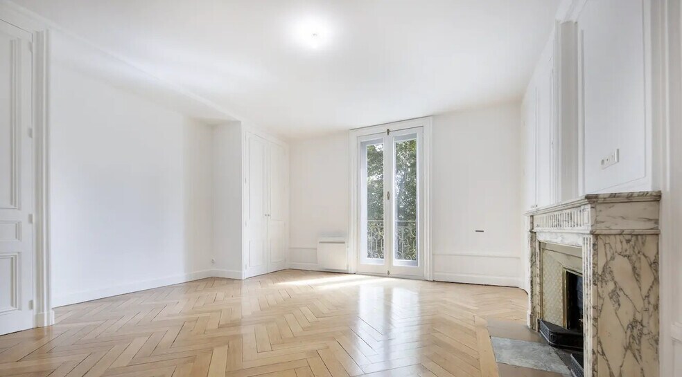 Office in Paris for lease - Interior Photo - Image 2 of 5