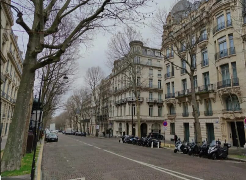 Office in Paris for lease - Building Photo - Image 1 of 6