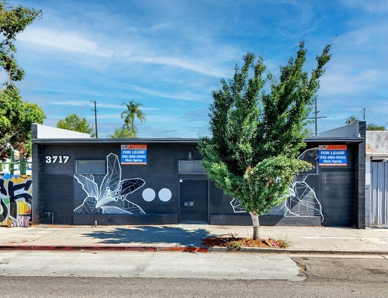 3717 W Jefferson Blvd, Los Angeles, CA for lease - Building Photo - Image 1 of 8