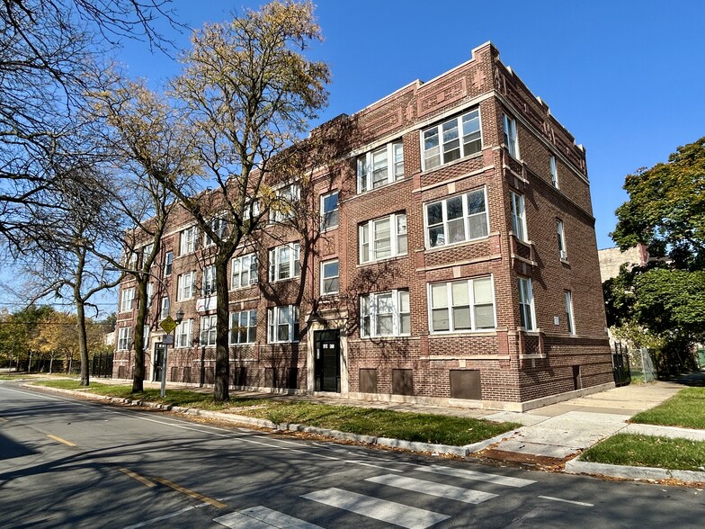 816-822 E Marquette Rd, Chicago, IL for sale - Building Photo - Image 1 of 32