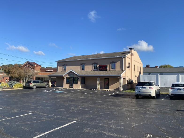 425 Chartiers St, Bridgeville, PA for sale - Building Photo - Image 1 of 2