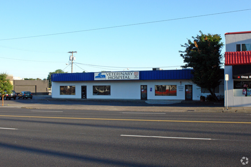 2935-2945 NE Sandy Blvd, Portland, OR for sale - Primary Photo - Image 1 of 12