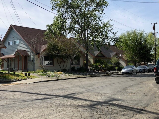 Multifamily in Santa Rosa, CA for sale Primary Photo- Image 1 of 1