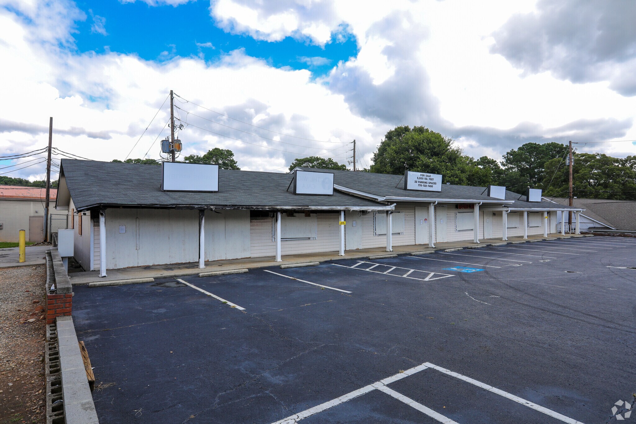 646 Mt Zion Rd, Jonesboro, GA for sale Primary Photo- Image 1 of 1