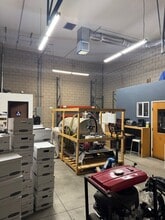 8588 Telfair Ave, Sun Valley, CA for lease Interior Photo- Image 2 of 12