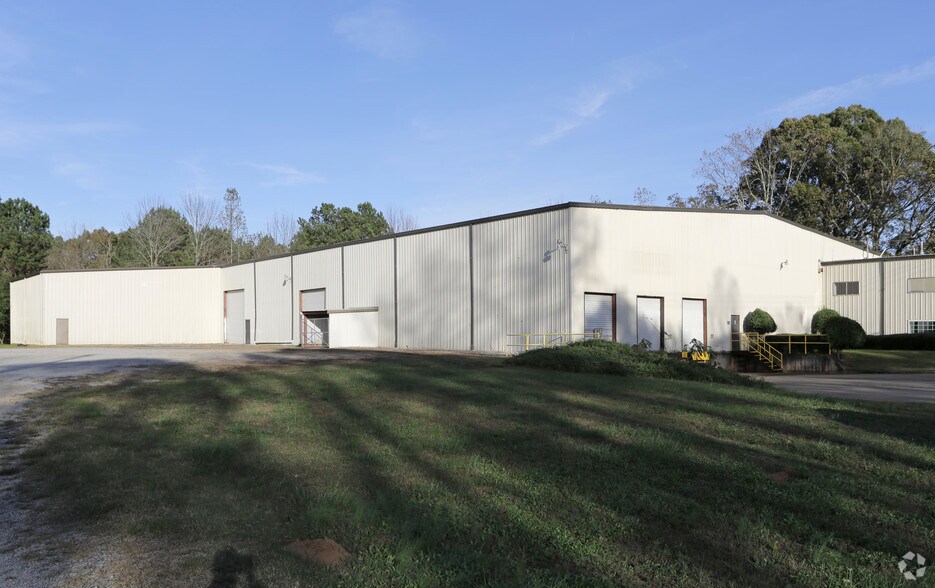 108 Pine Rd, Newnan, GA for sale - Primary Photo - Image 1 of 1