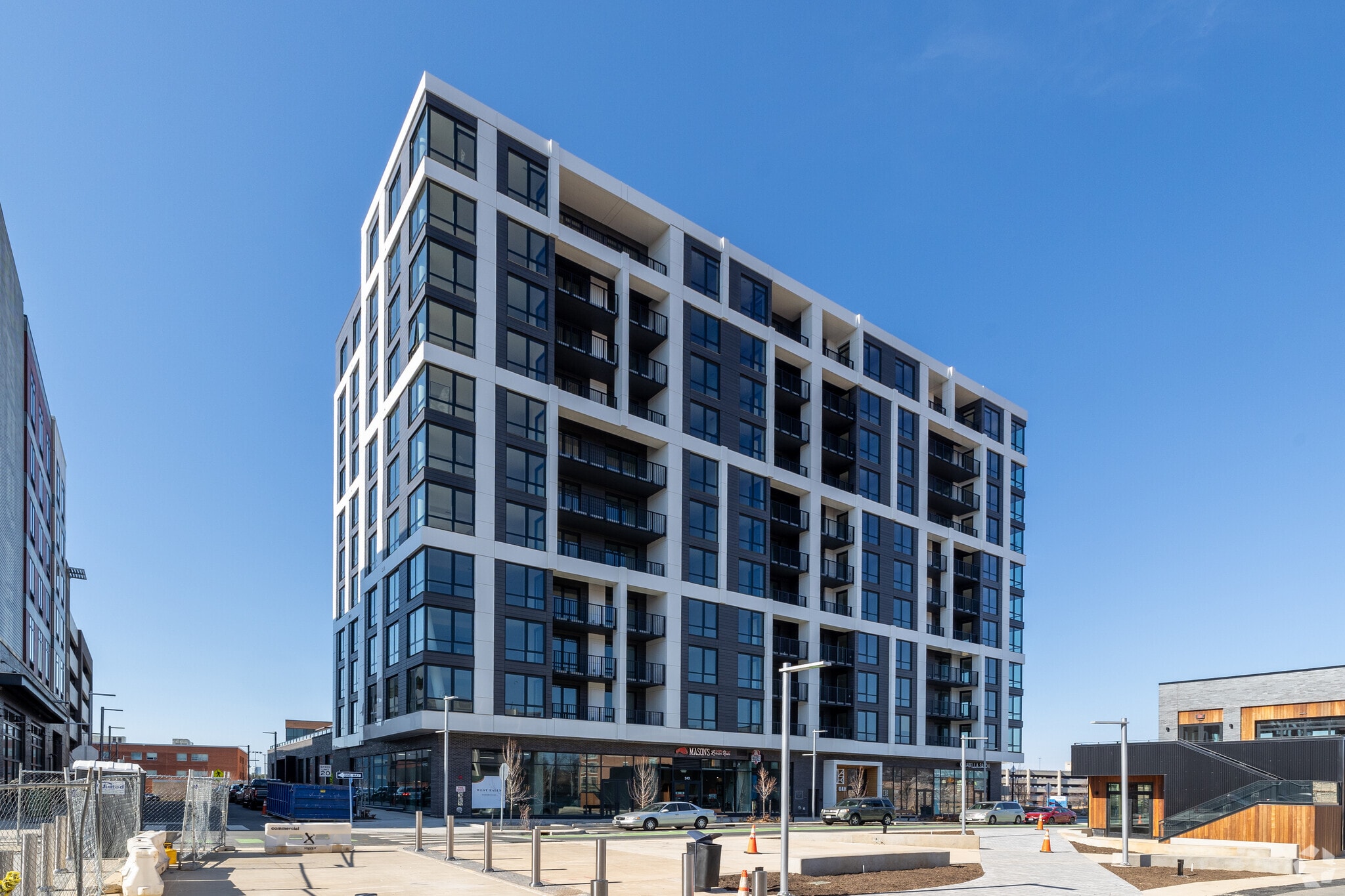 7123 Leesburg Pike, Falls Church, VA for lease Primary Photo- Image 1 of 6