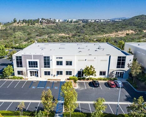 3186 Lionshead Ave, Carlsbad, CA for lease - Building Photo - Image 2 of 6