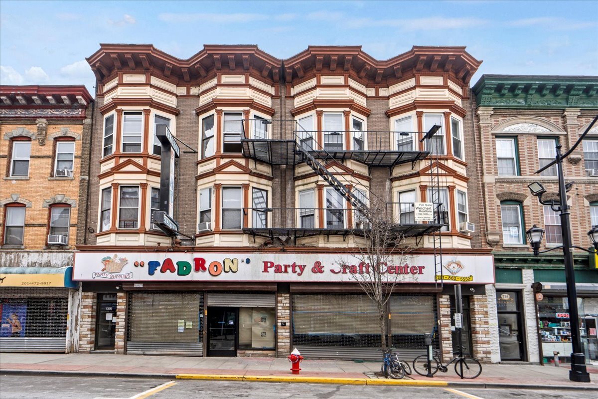 900 Summit Ave, Union City, NJ for sale Building Photo- Image 1 of 1