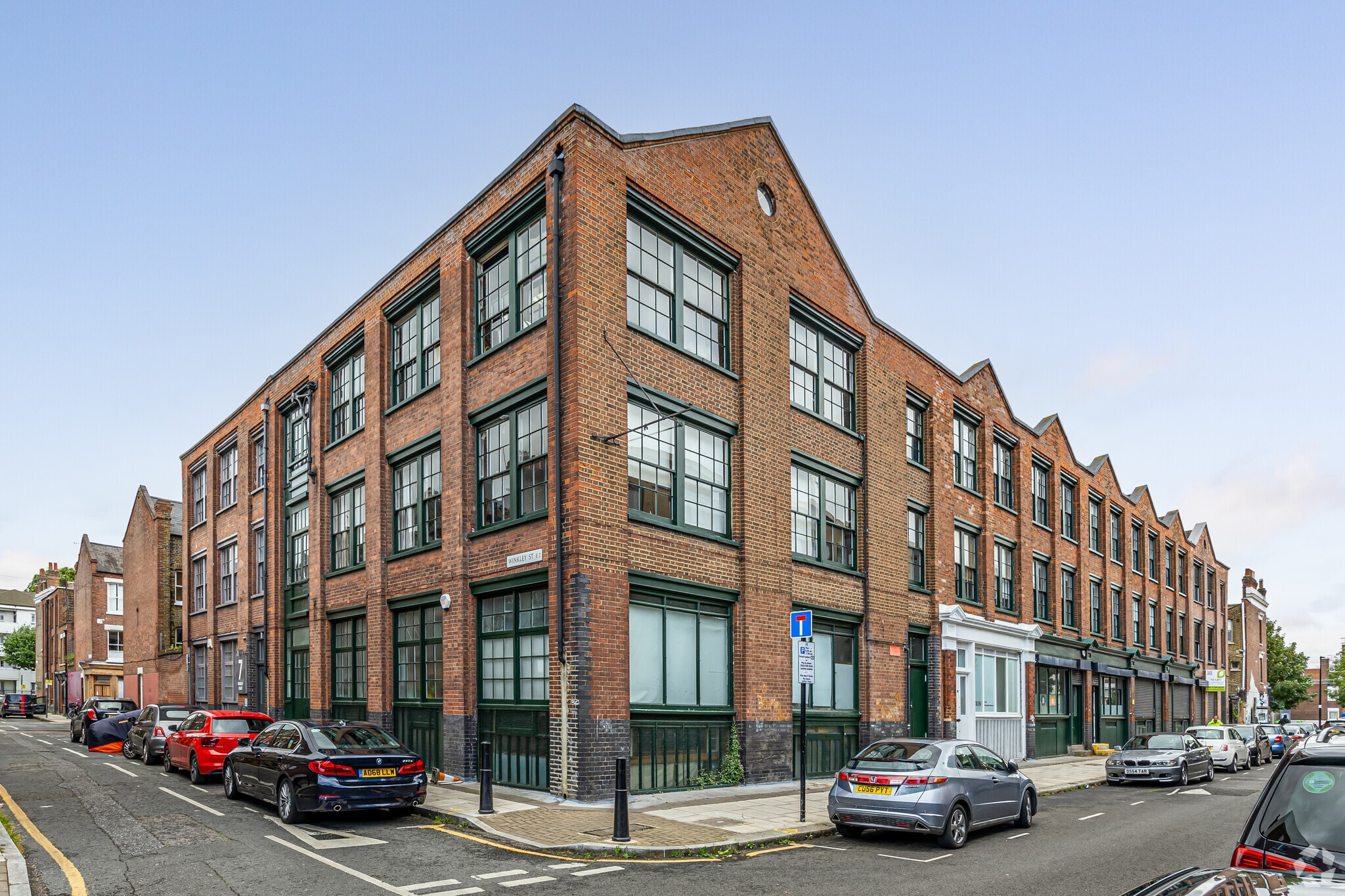 1-7A Durham Yard, London for sale Primary Photo- Image 1 of 1