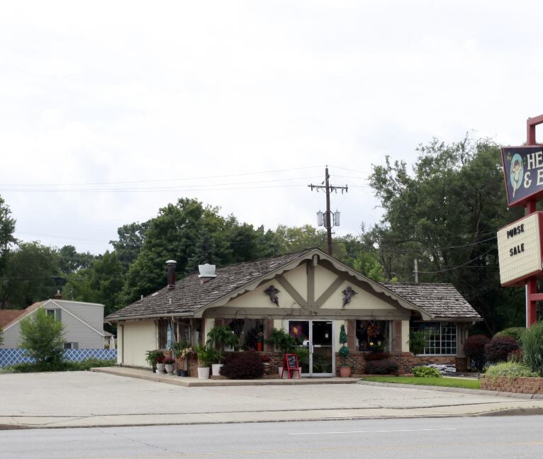 143 S Dixie Way, South Bend, IN for sale Building Photo- Image 1 of 1