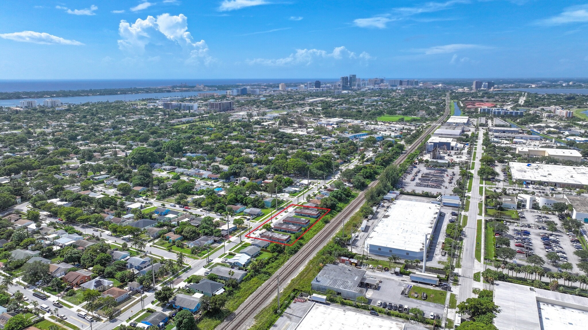 3307 Windsor Ave, West Palm Beach, FL for sale Primary Photo- Image 1 of 15