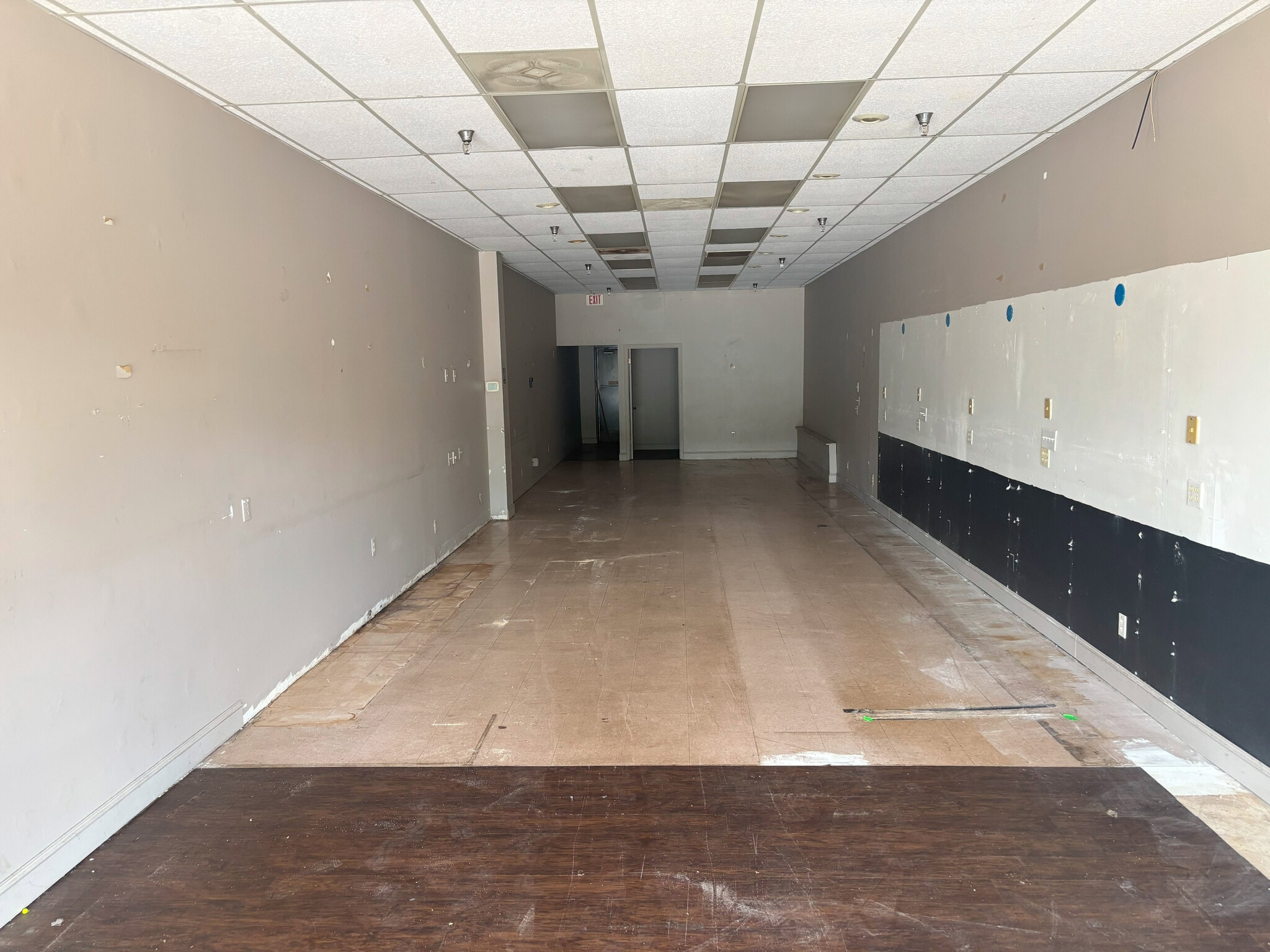 508 NW 10 Th St, Conover, NC for lease Interior Photo- Image 1 of 2