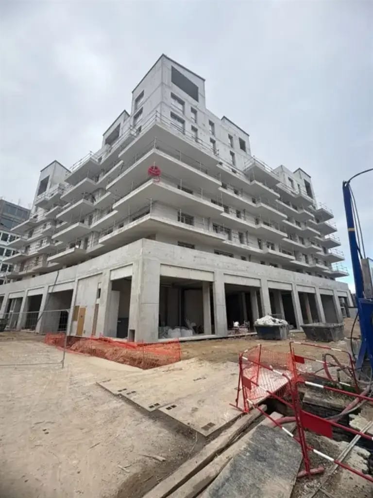 79 Av Du Mal De Lattre De Tassigny, Créteil for lease Building Photo- Image 1 of 13