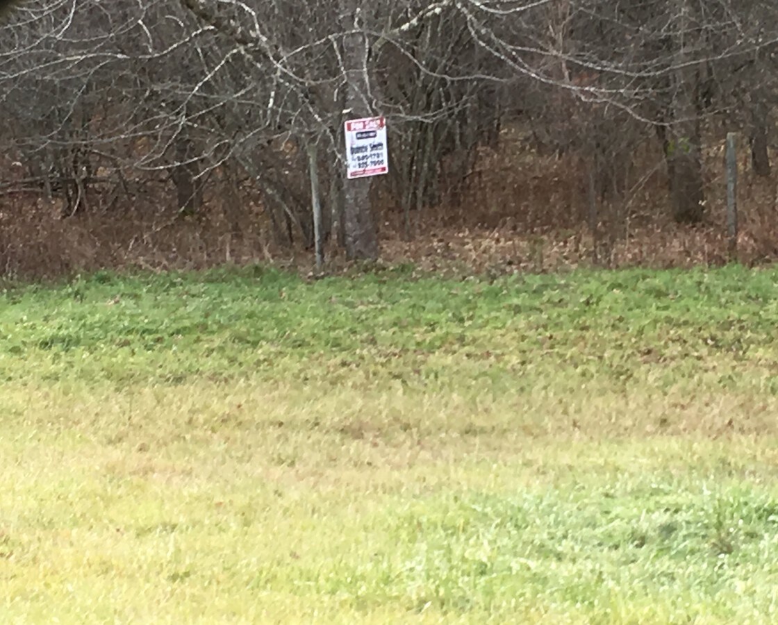 Smoot Rd, Sam Black, WV 24931