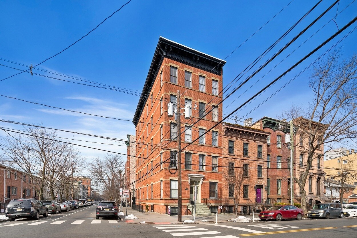 563 Jersey Ave, Jersey City, NJ 07302 Multifamily for Sale